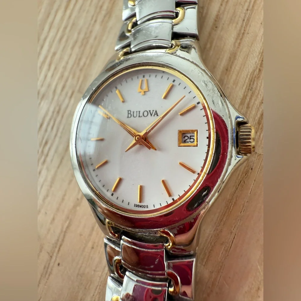 Bulova ladies two toned 98M001 watch NEW BATTERY
